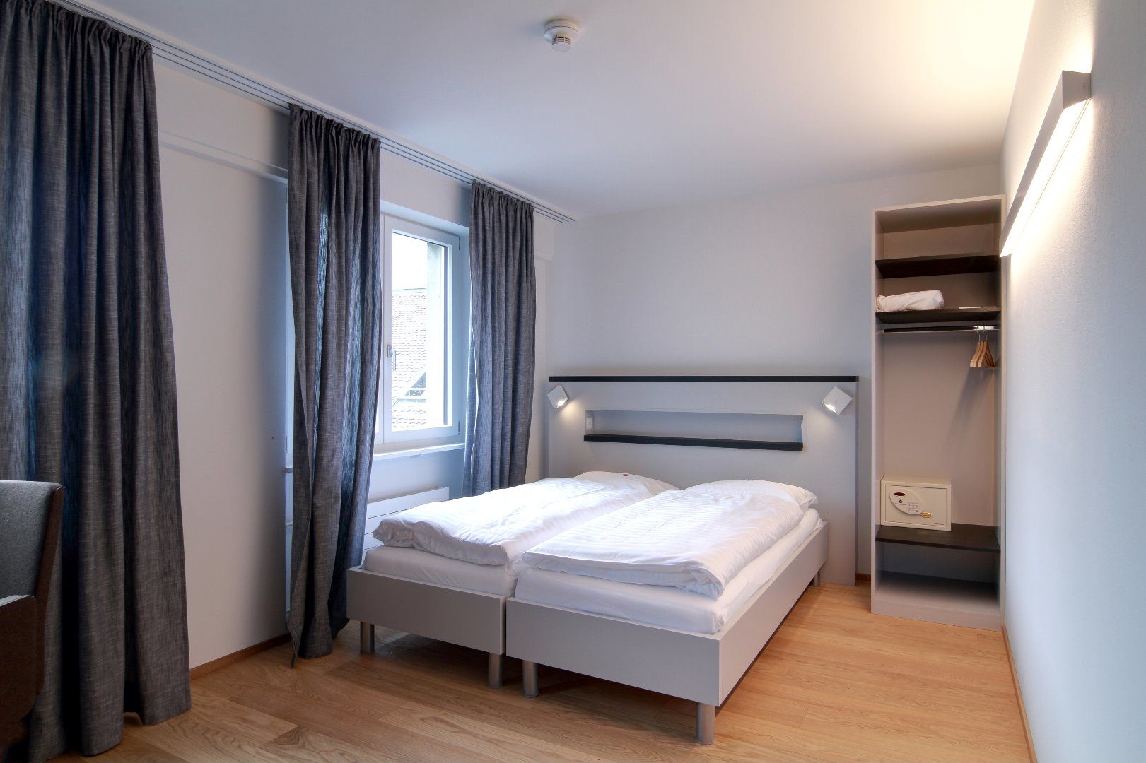 Hotel Baeren Am Bundesplatz Berna Quarto foto