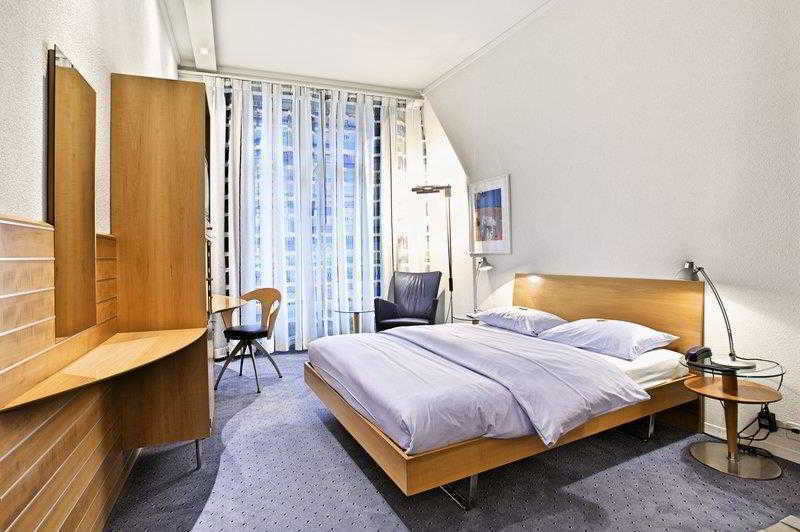 Hotel Baeren Am Bundesplatz Berna Exterior foto