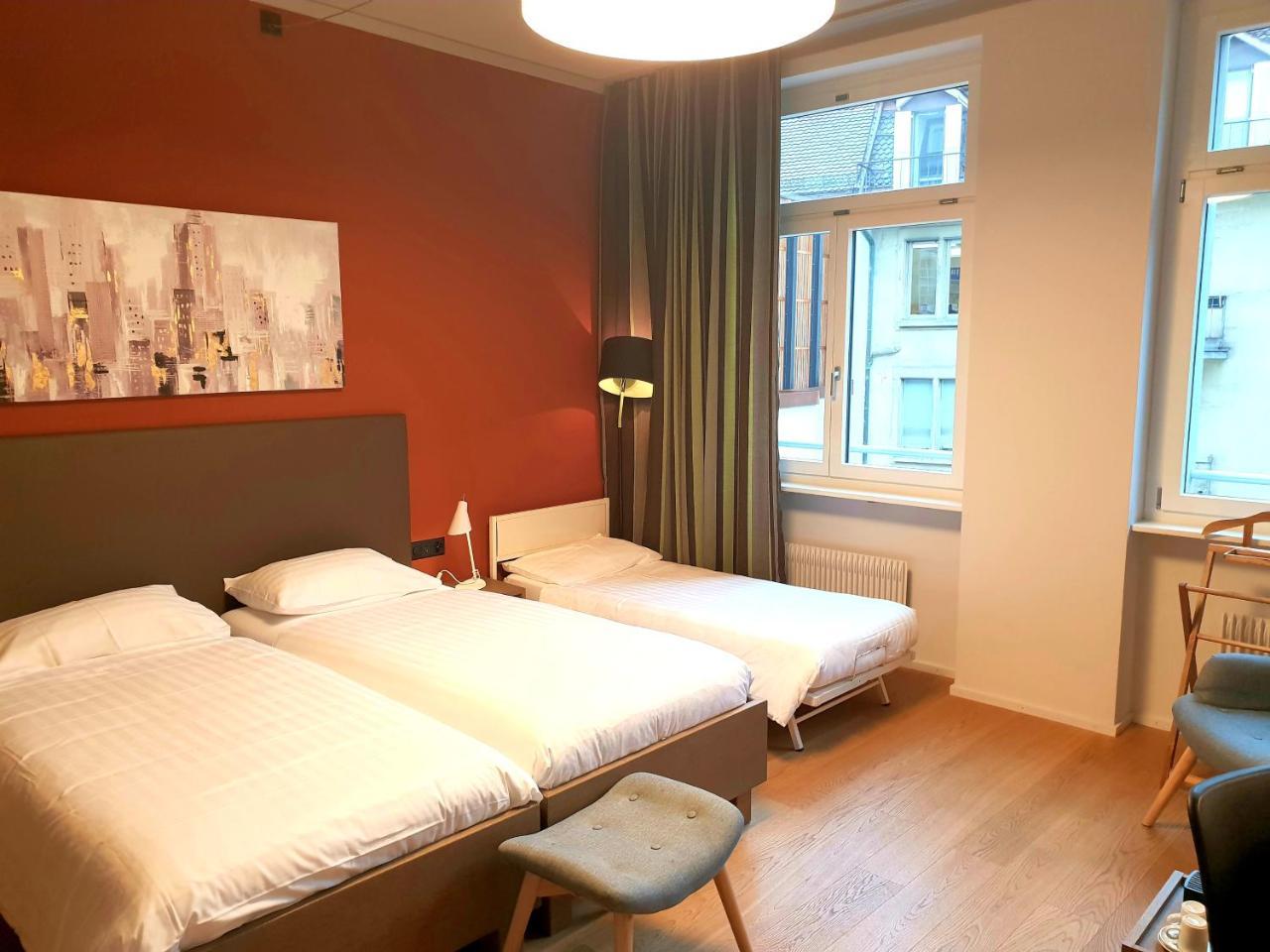 Hotel Baeren Am Bundesplatz Berna Exterior foto